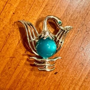 Vintage Jelly Belly Swan Brooch